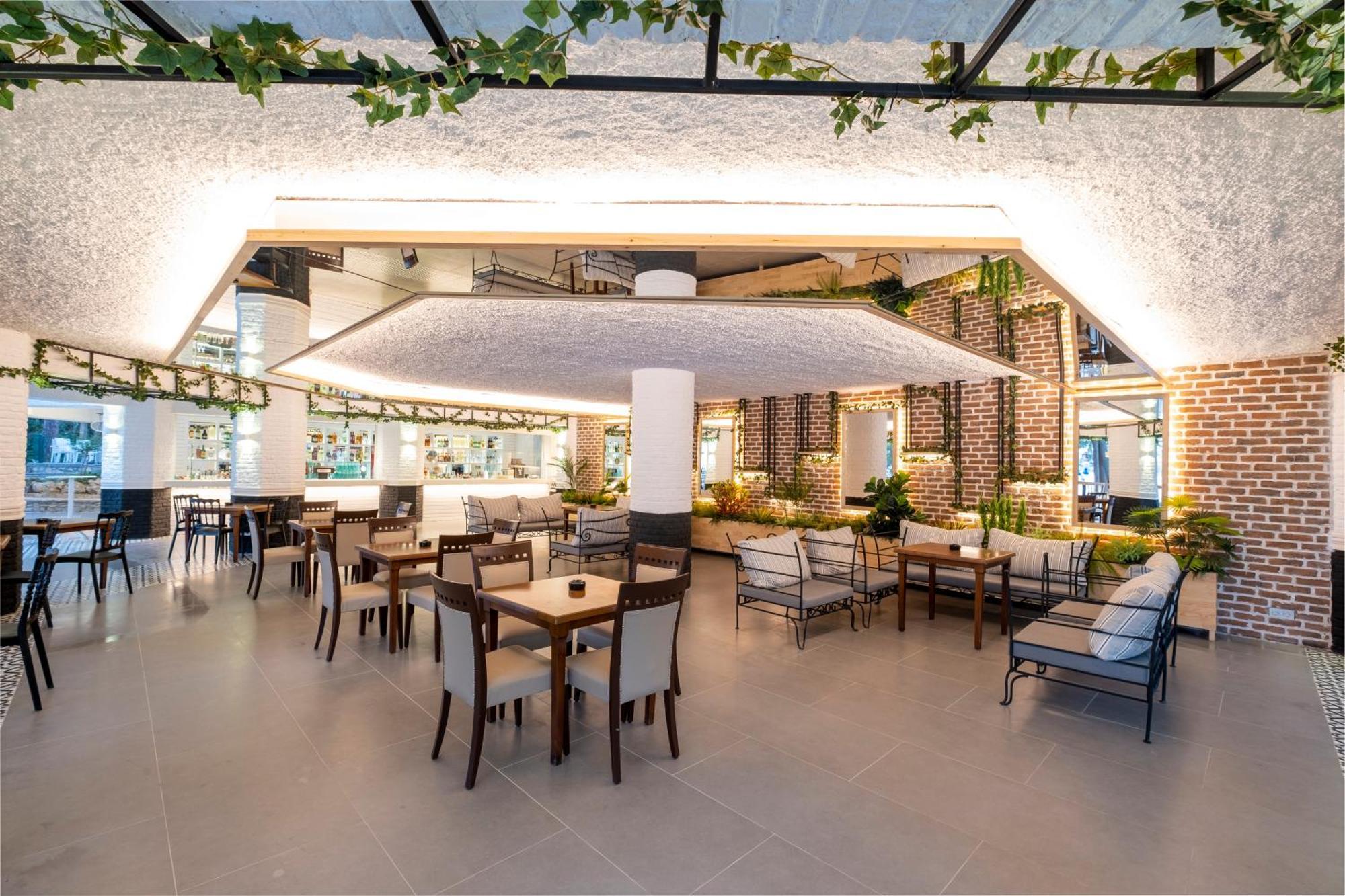 Utopia Beach Club Окурджалар Екстериор снимка