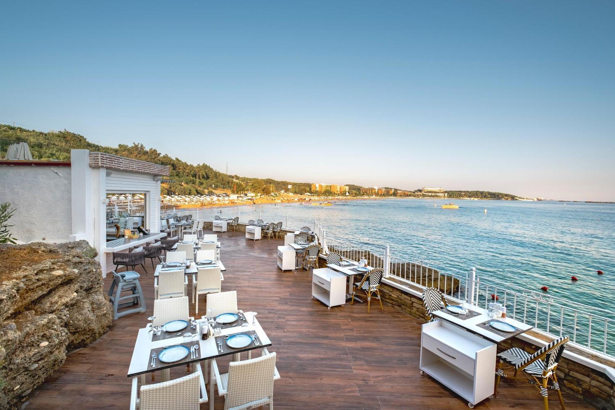 Utopia Beach Club Окурджалар Екстериор снимка